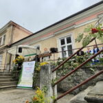 31.07.2022. Chocimów. Otwarcie Uniwersytetu Ludowego. / Fot. Emilia Sitarska - Radio Kielce