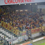 23.07.2022. 2. kolejka PKO BP Ekstraklasy: Cracovia - Korona Kielce. Na zdjęciu: kibice Korony / Fot. Sebastian Kalwat - Radio Kielce