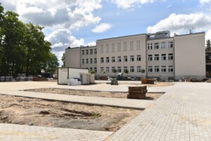 12.07.2022. Końskie. Budowa hali widowiskowej / Fot. Magdalena Galas-Klusek - Radio Kielce