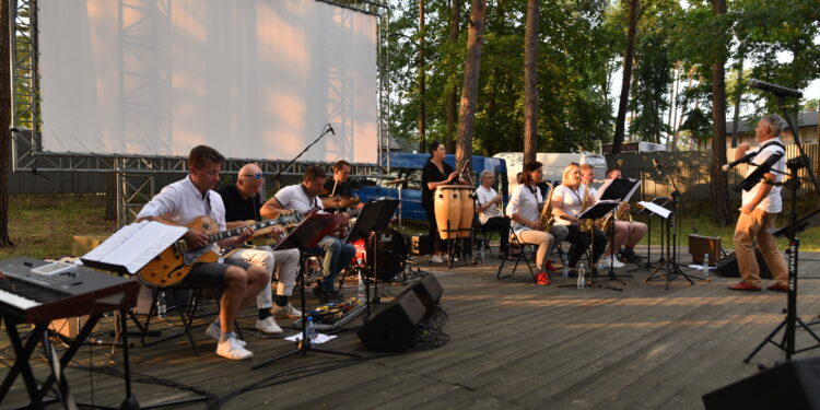 22.07.2022. Sielpia. Koncert Big Bandu. / Fot. Magdalena Galas-Klusek - Radio Kielce