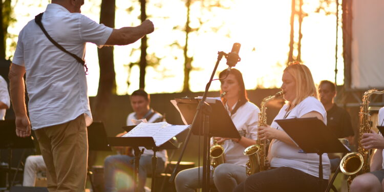 22.07.2022. Sielpia. Koncert Big Bandu. / Fot. Magdalena Galas-Klusek - Radio Kielce
