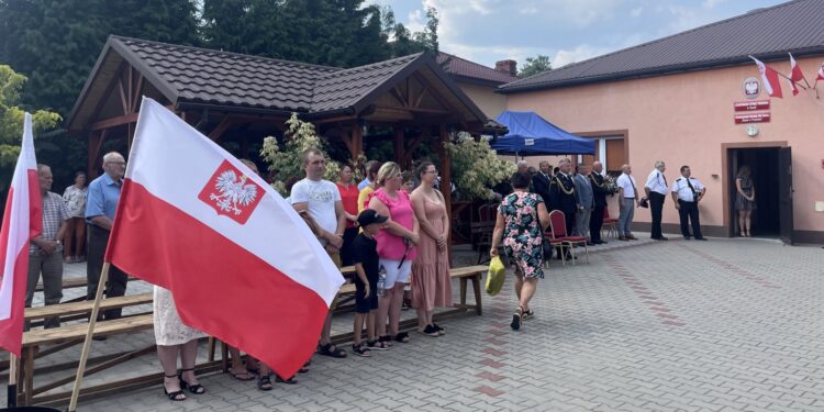 23.07.2022. Ossala. Jubileusz stulecia istnienia Ochotniczej Straży Pożarnej / Fot. Grażyna Szlęzak - Radio Kielce