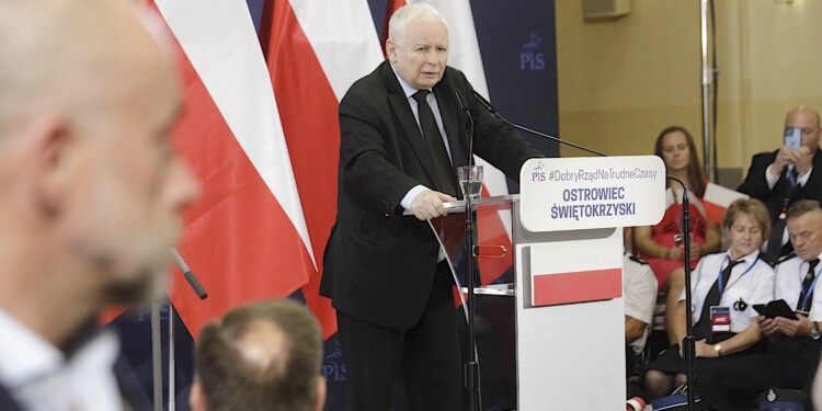 03.07.2022. Ostrowiec Świętokrzyski. Wizyta Jarosława Kaczyńskiego. Na zdjęciu: Jarosław Kaczyński - prezes PiS / Fot. Jarosław Kubalski - Radio Kielce