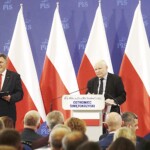 03.07.2022. Ostrowiec Świętokrzyski. Wizyta Jarosława Kaczyńskiego. Na zdjęciu (od lewej): poseł Andrzej Kryj, Jarosław Kaczyński - prezes PiS / Fot. Jarosław Kubalski - Radio Kielce