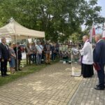 30.07.2022. Sandomierz. Obchodzy 78. rocznicy Powstania Warszawskiego. Odsłonięcie tablicy K. K. Baczyńskiego / Fot. Grażyna Szlęzak - Radio Kielce