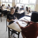 05.07.2022. Kielce. Odbieranie świadectw maturalnych / Fot. Jarosław Kubalski - Radio Kielce