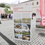 06.07.2022. Kielce. Wernisaż wystawy „Przyszłym Pokoleniom. 60 lat misji Narodowego Instytutu Dziedzictwa” z okazji 60-lecia istnienia Narodowy Instytut Dziedzictwa / Fot. Jarosław Kubalski - Radio Kielce