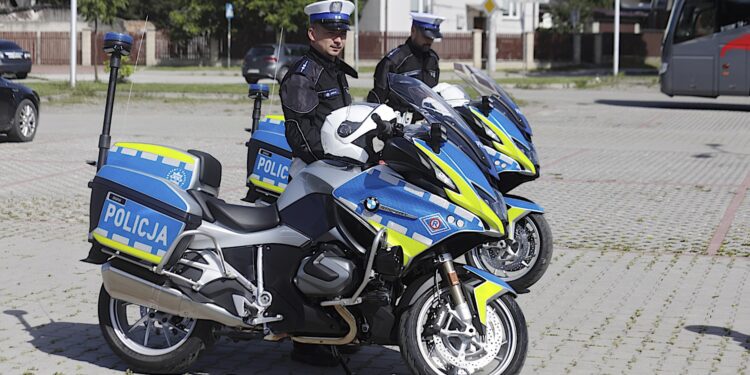 25.07.2022. Kielce. Nowe motocykle świętokrzyskiej policji / Fot. Jarosław Kubalski - Radio Kielce