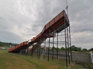 06.07.2022. Ruczynów. Podwórkowa skocznia K7 / Fot. Marta Gajda-Kruk - Radio Kielce