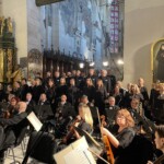 06.07.2022. Bazylika Kolegiacka w Wiślicy. Wykonanie Wielkiej mszy c-moll Wolfganga Amadeusza Mozarta / Fot. Dorota Klusek - Radio Kielce