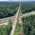 21.07.2022. Droga ekspresowa S7. Budowa kładki rowerowej / Fot. Jarosław Kubalski - Radio Kielce