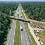 21.07.2022. Droga ekspresowa S7. Budowa kładki rowerowej / Fot. Jarosław Kubalski - Radio Kielce