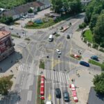 Tymczasowe rondo zacznie działać w nocy, a już sprawia problemy kierowcom - Radio Kielce 23.07.2022. Kielce. Tymczasowe rondo na skrzyżowaniu ul. Ogrodowej, Jana Pawła II oraz Seminaryjskiej / Fot. Jarosław Kubalski - Radio Kielce