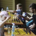 27.07.2022. Kielce. Park Miejski. Wakacyjna Szkoła Szachowa Radia Kielce / Fot. Jarosław Kubalski - Radio Kielce