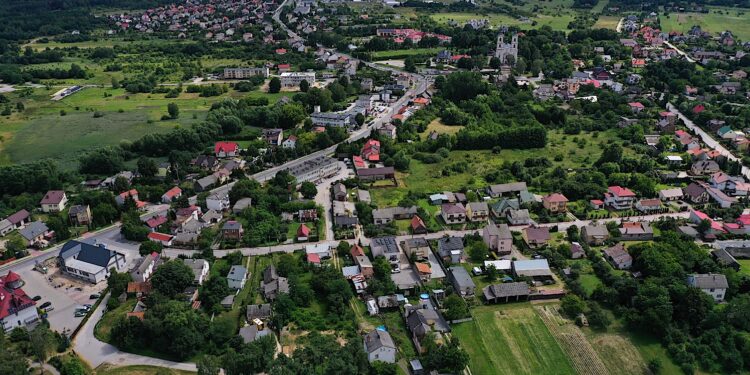 27.07.2022. Piekoszów. Widok na miejscowość / Fot. Jarosław Kubalski - Radio Kielce