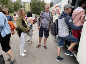 Kielce. Wyjazd niepełnosprawnych na obóz rehabilitacyjny / Fot. Kamil Król - Radio Kielce