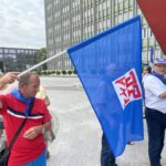 30.07.2022. Kielce. Świętokrzyski Urząd Wojewódzki. Pikieta OPZZ / Fot. Kamil Król - Radio Kielce