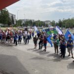 30.07.2022. Kielce. Świętokrzyski Urząd Wojewódzki. Pikieta OPZZ / Fot. Kamil Król - Radio Kielce