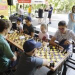 21.07.2022. Kielce. Park Miejski. Wakacyjna Szkoła Szachowa Radia Kielce / Fot. Jarosław Kublaski - Radio Kielce