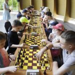 21.07.2022. Kielce. Park Miejski. Wakacyjna Szkoła Szachowa Radia Kielce / Fot. Jarosław Kublaski - Radio Kielce