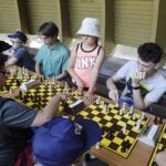 21.07.2022. Kielce. Park Miejski. Wakacyjna Szkoła Szachowa Radia Kielce / Fot. Jarosław Kublaski - Radio Kielce