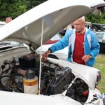 09.07.2022. Opatowiec. XVII Rajd Pojazdów Zabytkowych Szlakiem Republiki Partyzanckiej / Fot. Marta Gajda-Kruk - Radio Kielce