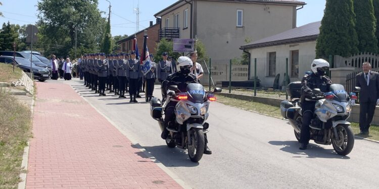 21.07.2022. Mirzec. Pogrzeb aspiranta Marcina Przygody / Fot. Anna Głąb - Radio Kielce