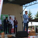 17.07.2022. Skalbmierz. Powiatowe eliminacje 7. „Bitwy regionów”. Na zdjęciu: Tomasz jamka - członek zarządu województwa. / Fot. Marta Gajda-Kruk - Radio Kielce