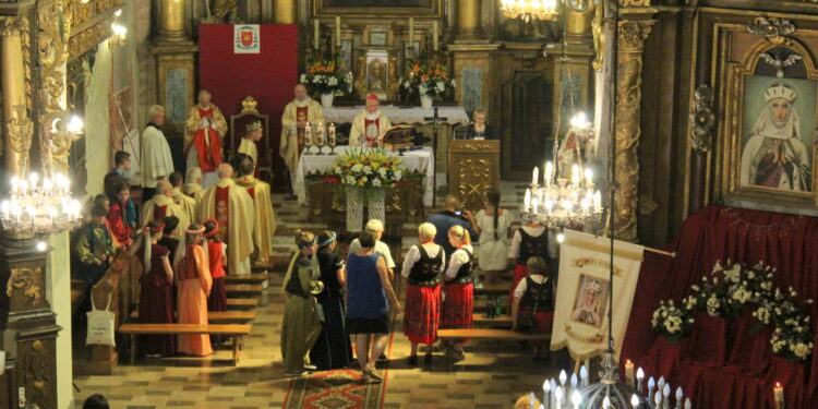 23.07.2022. Nowy Korczyn. Kingonalia. Msza św. w sanktuarium św. Kingi / Fot. Marta Gajda-Kruk - Radio Kielce