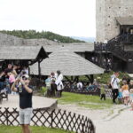 16.07.2022. Zamek w Chęcinach. Pokazy rycerzy Zakonu Krzyżackiego / Fot. Wiktor Taszłow - Radio Kielce