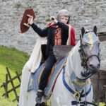 16.07.2022. Zamek w Chęcinach. Pokazy rycerzy Zakonu Krzyżackiego / Fot. Wiktor Taszłow - Radio Kielce