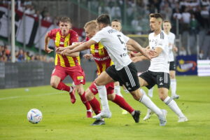 16.07.2022. Kielce. PKO BP Ekstraklasa - 1. kolejka. Mecz: Korona Kielce - Legia Warszawa. Na zdjęciu (z lewej): Jacek Kiełb / Fot. Wiktor Taszłow - Radio Kielce