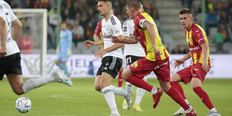 16.07.2022. Kielce. PKO BP Ekstraklasa - 1. kolejka. Mecz: Korona Kielce - Legia Warszawa / Fot. Wiktor Taszłow - Radio Kielce