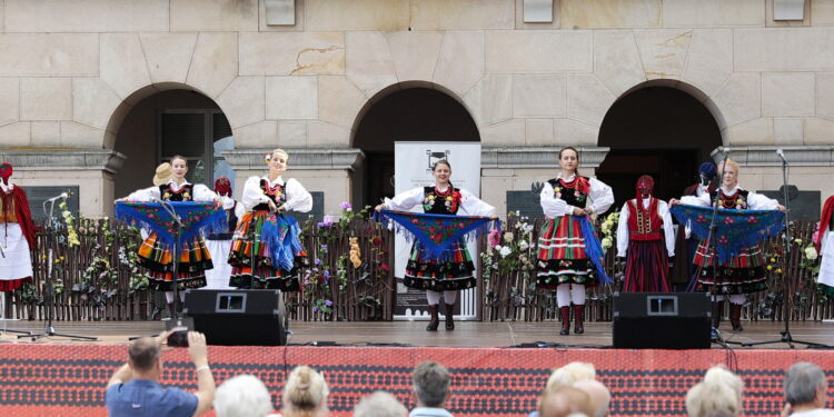 17.07.2022. Kielce, WDK. Druga edycja imprezy „Hej, ode wsi do miasta” / Fot. Wiktor Taszłow - Radio Kielce