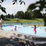 22.07.2022. Kielce. Basen przy ulicy Szczecińskiej / Fot. Wiktor Taszłow - Radio Kielce