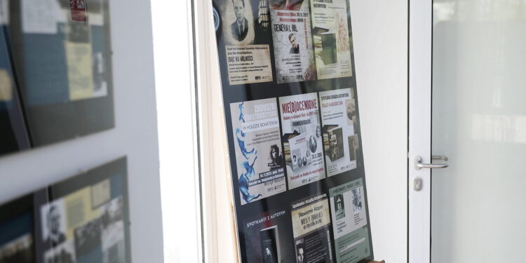 Kielce. OMPiO. Wystawa „W grafice Dariusza Ścisło” / Fot. Wiktor Taszłow - Radio Kielce