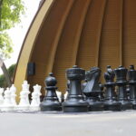 26.07.2022. Kielce. Park Miejski. Wakacyjna Szkoła Szachowa Radia Kielce / Fot. Wiktor Taszłow - Radio Kielce