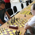 26.07.2022. Kielce. Park Miejski. Wakacyjna Szkoła Szachowa Radia Kielce / Fot. Wiktor Taszłow - Radio Kielce