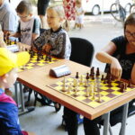 Adrian Ciepliński najlepszy w blitzu - Radio Kielce 28.07.2022. Kielce. Park Miejski. Wakacyjna Szkoła Szachowa Radia Kielce / Fot. Wiktor Taszłow - Radio Kielce