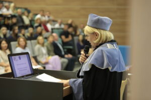 28.07.2022. Kielce. Pożegnanie absolwentów Collegium Medicum / Fot. Wiktor Taszłow - Radio Kielce