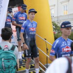 209.07.2022. Kielce. Rynek. Prezentacja kolarzy startujących w 79. Tour de Pologne / Fot. Wiktor Taszłow - Radio Kielce