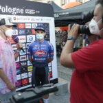 209.07.2022. Kielce. Rynek. Prezentacja kolarzy startujących w 79. Tour de Pologne / Fot. Wiktor Taszłow - Radio Kielce