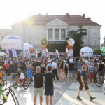 209.07.2022. Kielce. Rynek. Prezentacja kolarzy startujących w 79. Tour de Pologne / Fot. Wiktor Taszłow - Radio Kielce