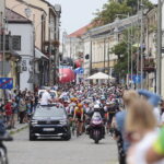 30.07.2022. Kielce. Rynek. Start wyścigu Toru de Pologne / Fot. Wiktor Taszłow - Radio Kielce