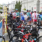 30.07.2022. Kielce. Rynek. Start wyścigu Toru de Pologne / Fot. Wiktor Taszłow - Radio Kielce