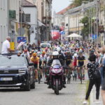 30.07.2022. Kielce. Rynek. Start wyścigu Toru de Pologne / Fot. Wiktor Taszłow - Radio Kielce
