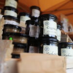 31.07.2022. Tokarnia. Muzeum etnograficzne. Wiejskie SPA / Fot. Wiktor Taszłow - Radio Kielce