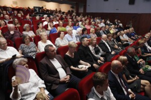 02.07.2022. Busko-Zdrój. Inauguracja 28. Międzynarodowego Festiwalu Muzycznego im. Krystyny Jamroz / Fot. Jarosław Kubalski - Radio Kielce