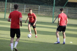 04.06.2022 Kielce. Trening piłkarzy Korona Kielce II / Fot. Jarosław Kubalski - Radio Kielce