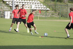 04.06.2022 Kielce. Trening piłkarzy Korona Kielce II / Fot. Jarosław Kubalski - Radio Kielce